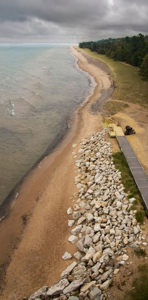 IMAGE: http://i593.photobucket.com/albums/tt18/cplpunishment/longbeach.jpg