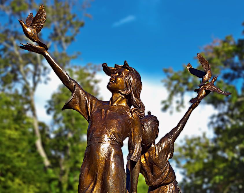 IMAGE: http://i593.photobucket.com/albums/tt18/cplpunishment/tests/birdsstat-1.jpg