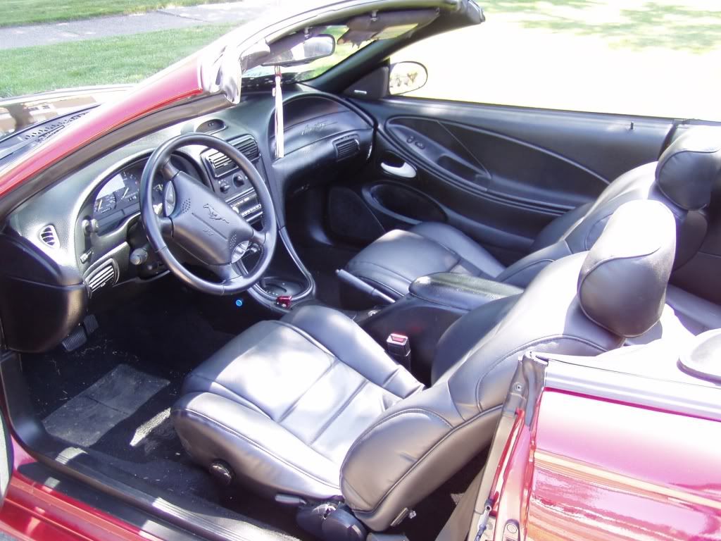 http://i593.photobucket.com/albums/tt20/Sopia06/94MustangGT6.jpg